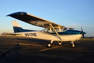 N5174E-Angle-Copilot